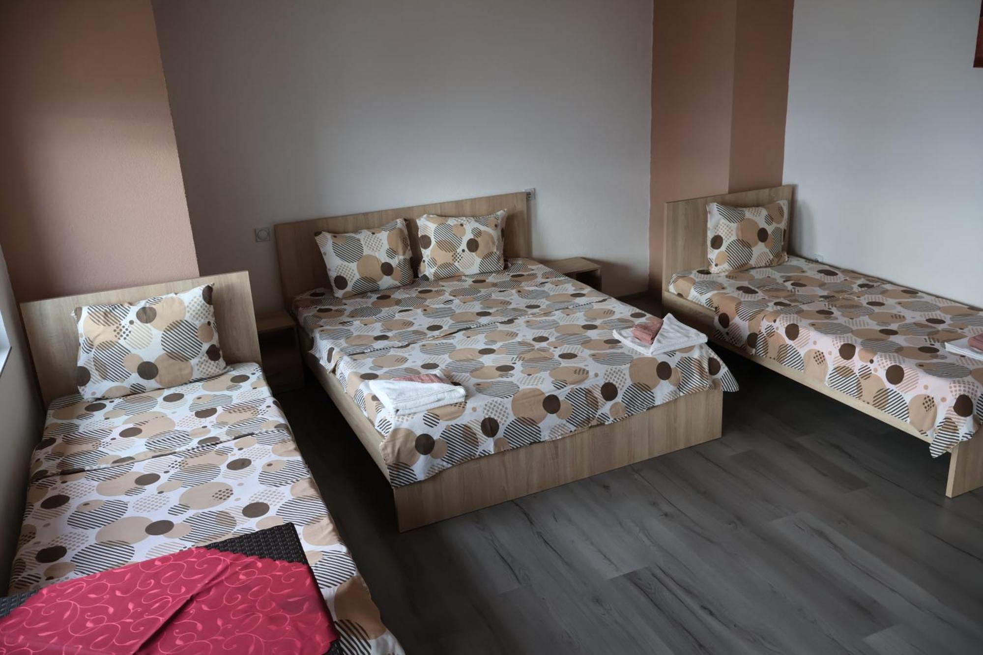 Ajkoski Apartments Peštani エクステリア 写真