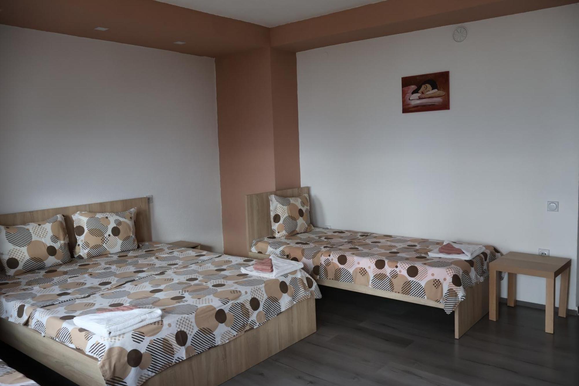Ajkoski Apartments Peštani エクステリア 写真